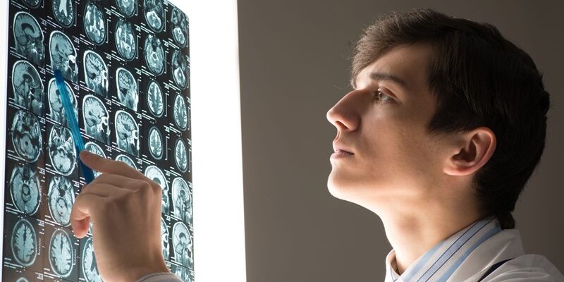 Verzekeringsplicht bestuurders door ongelijk aandelenbezit